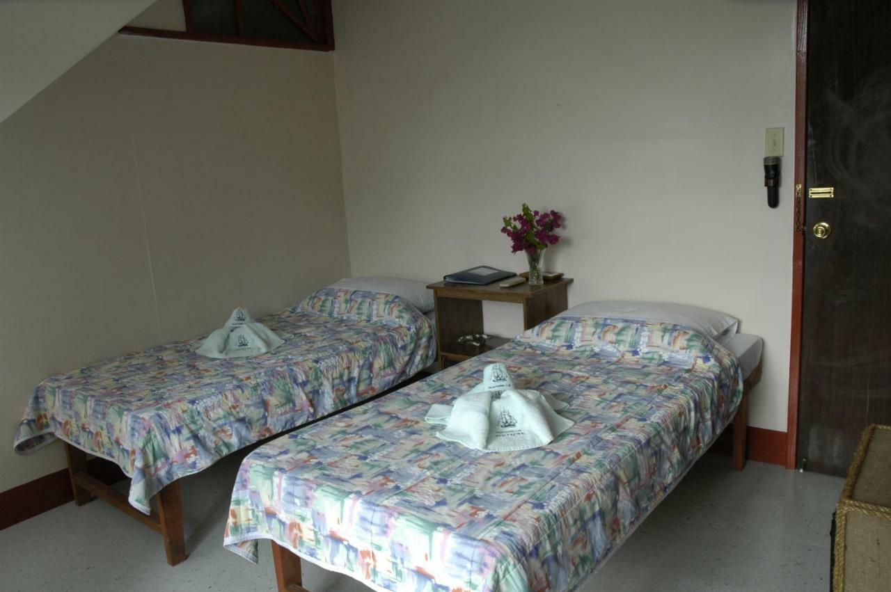 Antelope Guesthouse Koror Esterno foto